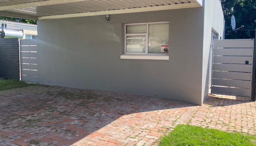 To Let 1 Bedroom Property for Rent in Lorraine Eastern Cape